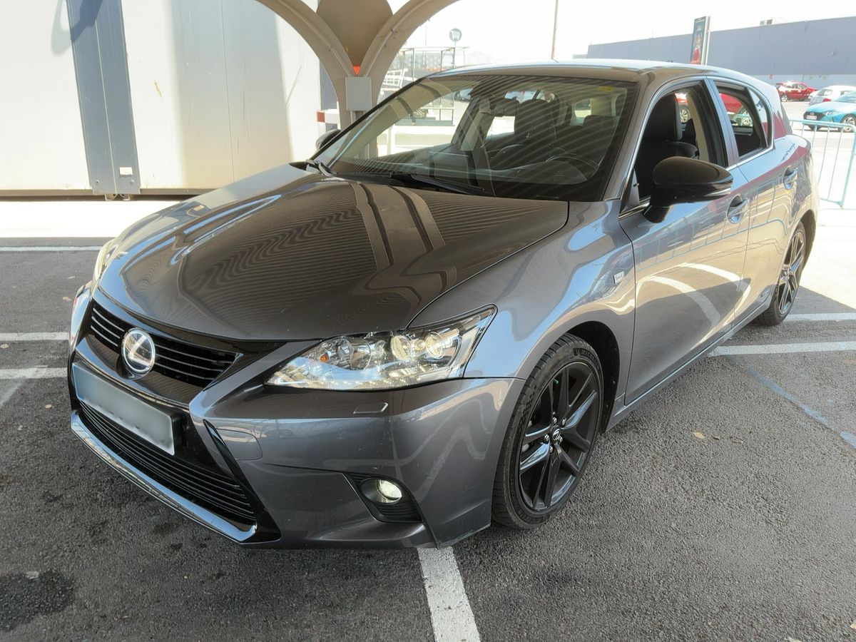 Lexus CT-Serie 2016