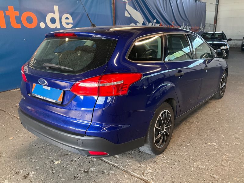 Ford Focus 1.5 TDCi Ambiente 2015 – снимка 2