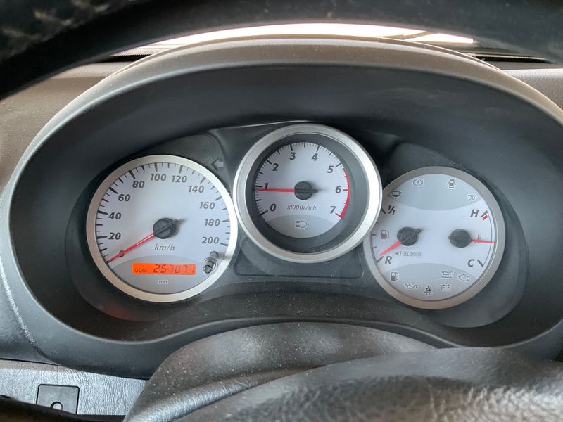 Toyota RAV 4 2.0 D-4D 4x4 — zdjęcie 4