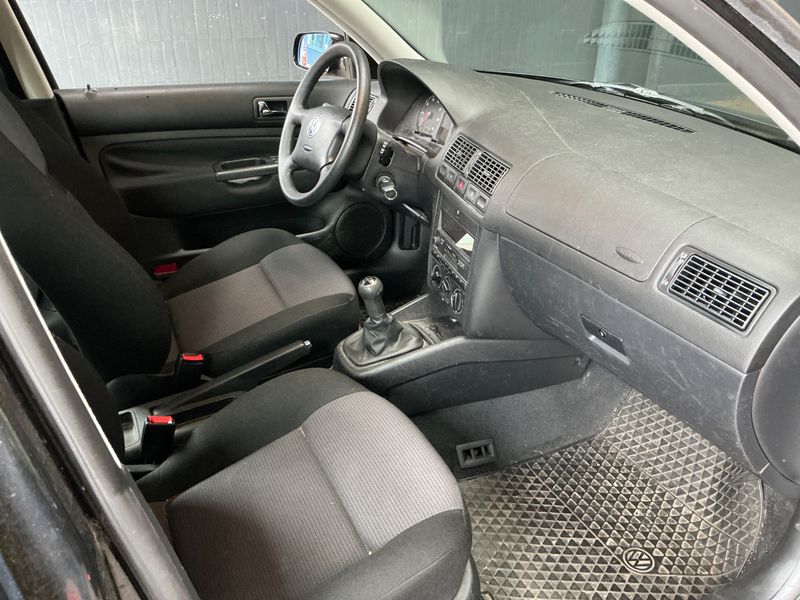 Volkswagen Golf IV 1.4 Edition — zdjęcie 3