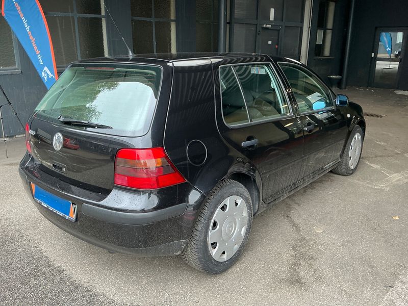Volkswagen Golf IV 1.4 Edition — zdjęcie 2