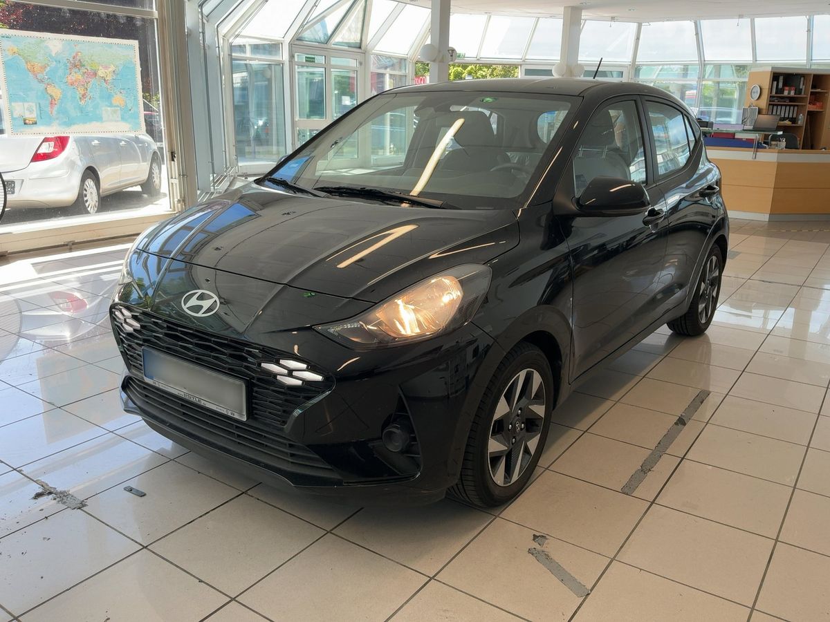 Hyundai i10 2024 — photo 1