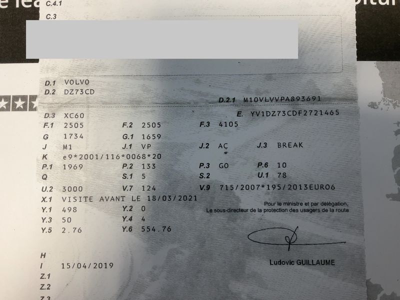 Volvo XC60 2.0 D4 Summum — zdjęcie 15