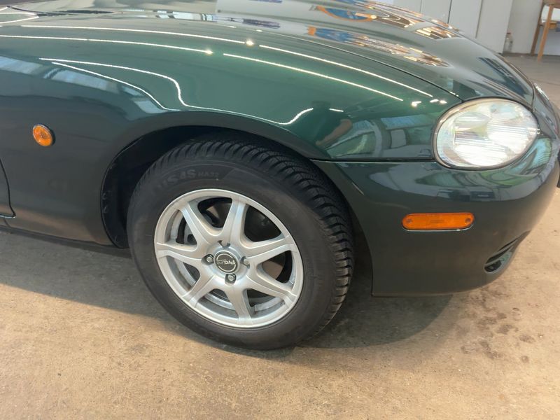 Mazda MX-5 1.6 Roadster — zdjęcie 8