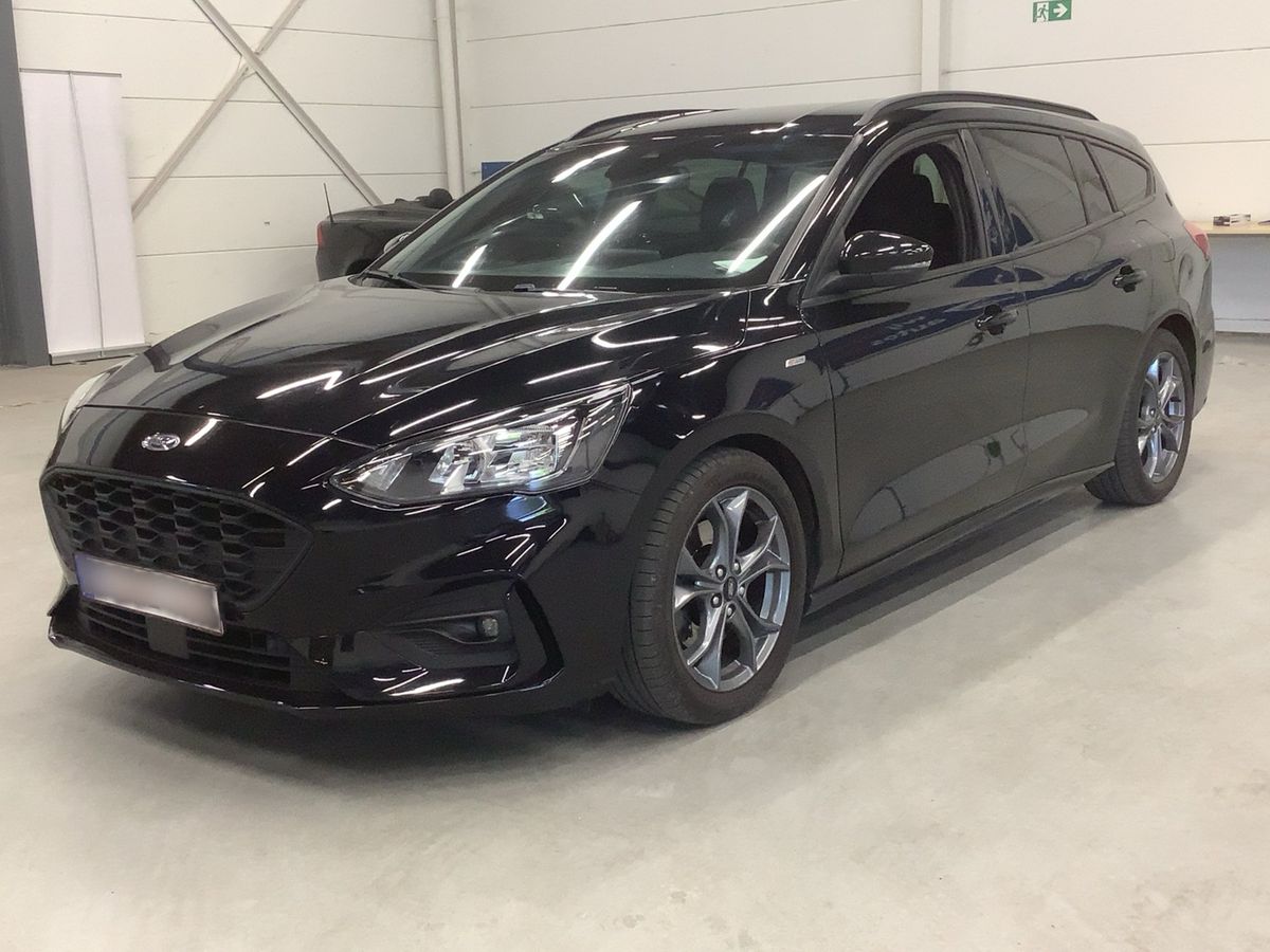 Ford Focus 2020 — photo 1