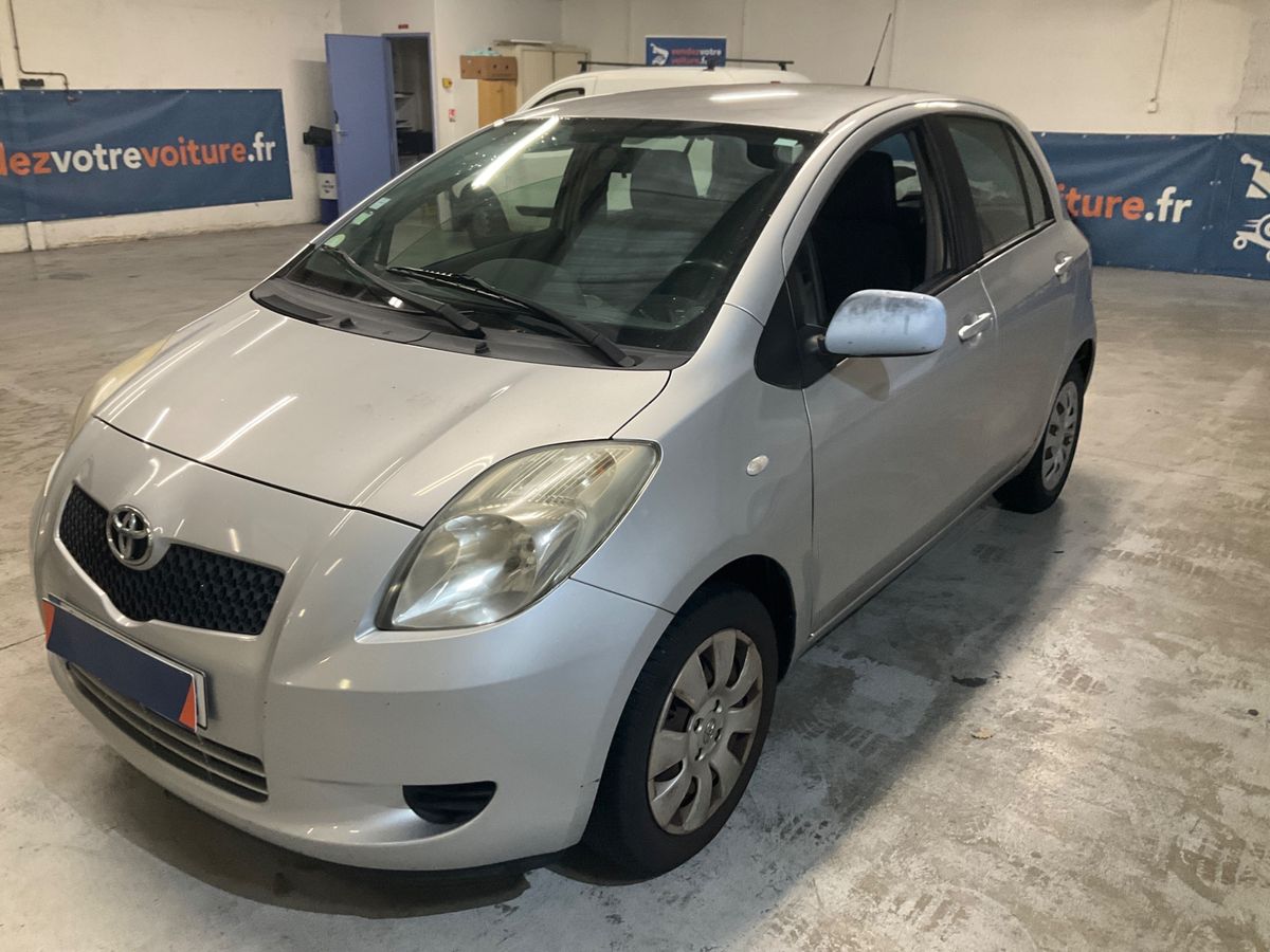 Toyota Yaris 1.0 VVT-i