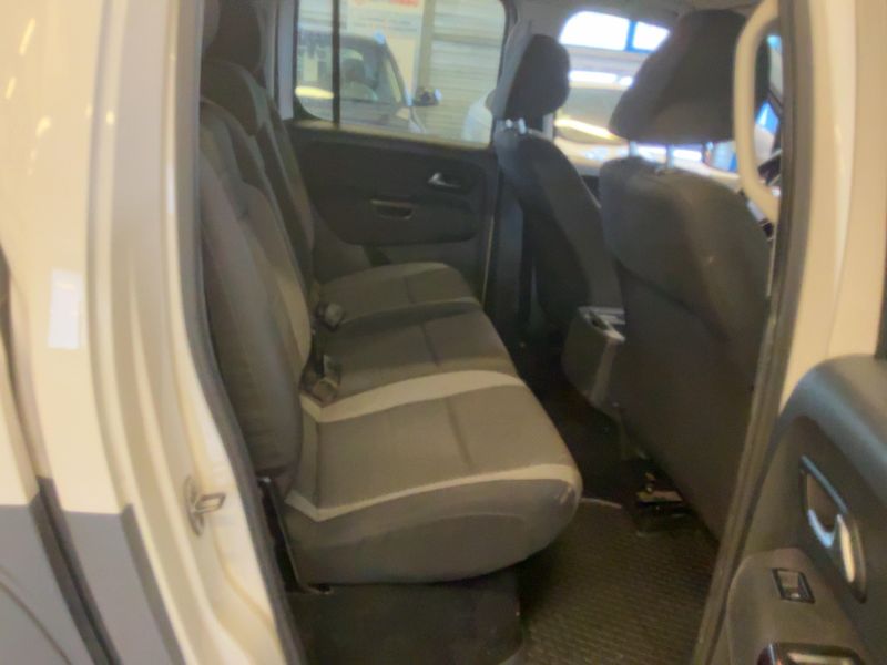Volkswagen Amarok 3.0 V6 TDI Comfortline DoubleCab 4Motion — zdjęcie 14
