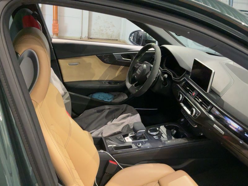 Audi S4 3.0 V6 TFSI quattro — zdjęcie 11