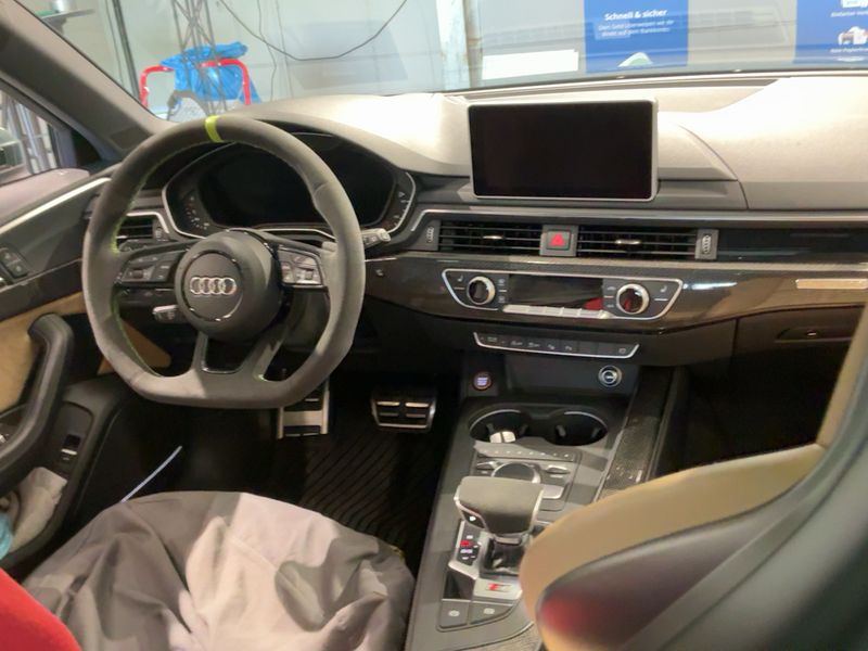 Audi S4 3.0 V6 TFSI quattro — zdjęcie 12