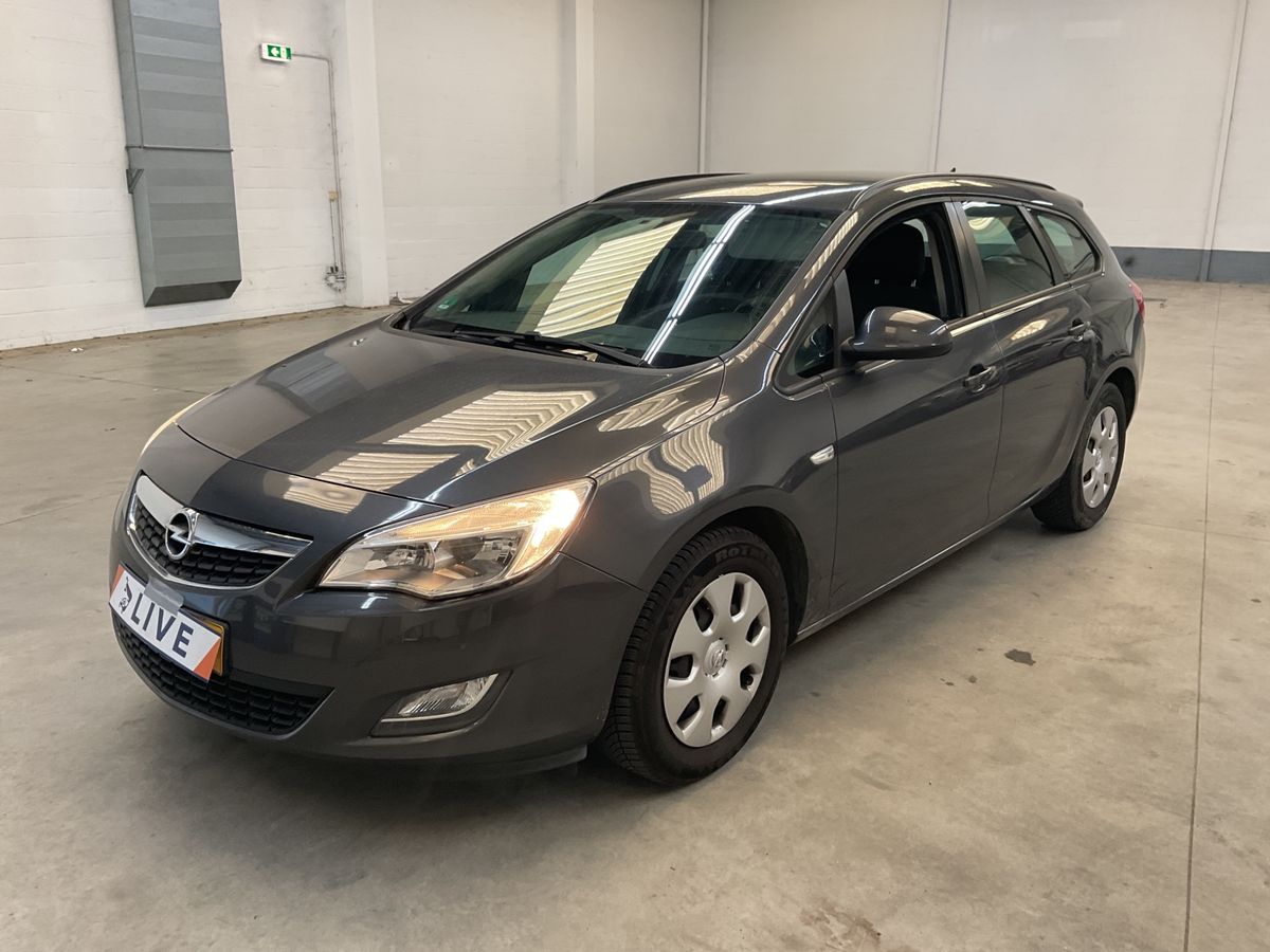 Opel Astra 2012