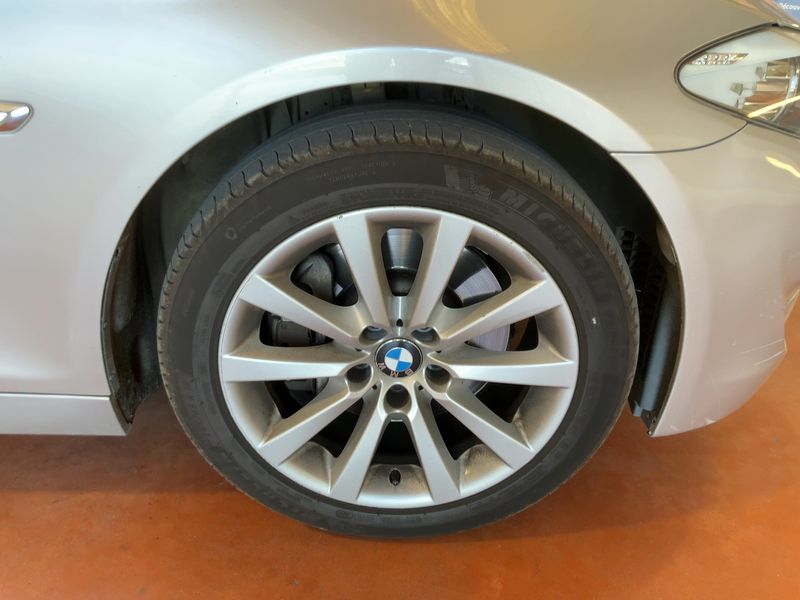 BMW 5er 530d 2011 – снимка 11