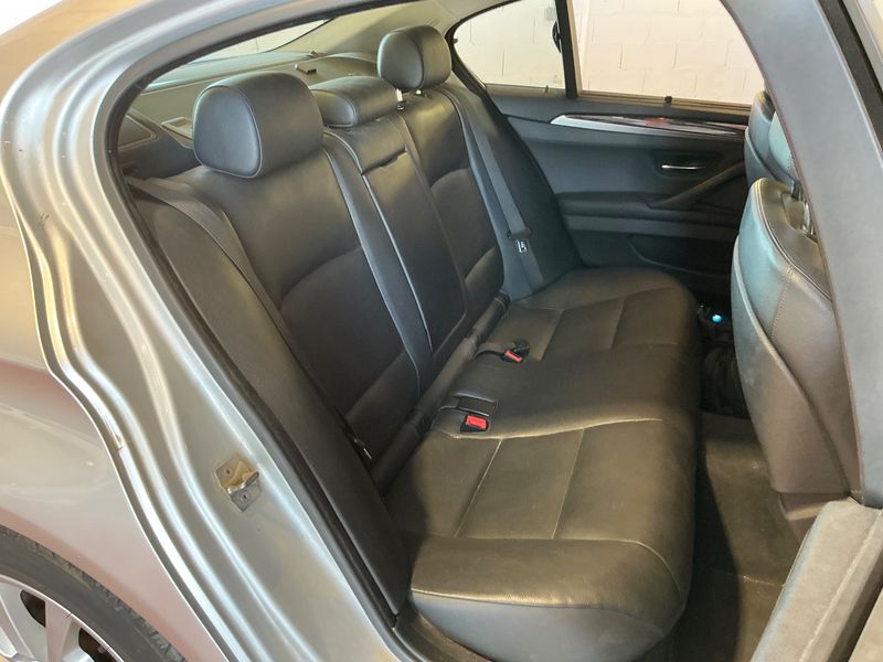 BMW 5er 530d 2011 – снимка 19