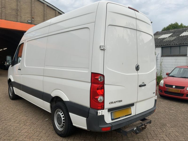 Volkswagen Crafter 2.0 TDI Kasten 35 mittlerer Radstand mit Hochdach — zdjęcie 3