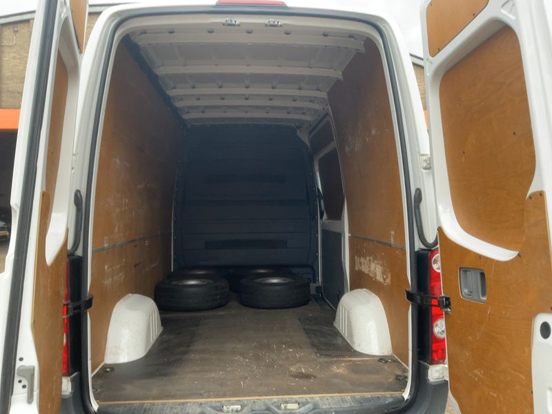 Volkswagen Crafter 2.0 TDI Kasten 35 mittlerer Radstand mit Hochdach — zdjęcie 10