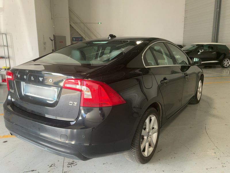 Volvo S60 2.0 D3 Momentum — zdjęcie 6