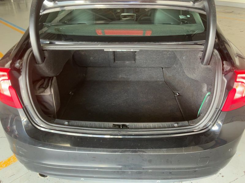 Volvo S60 2.0 D3 Momentum — zdjęcie 10