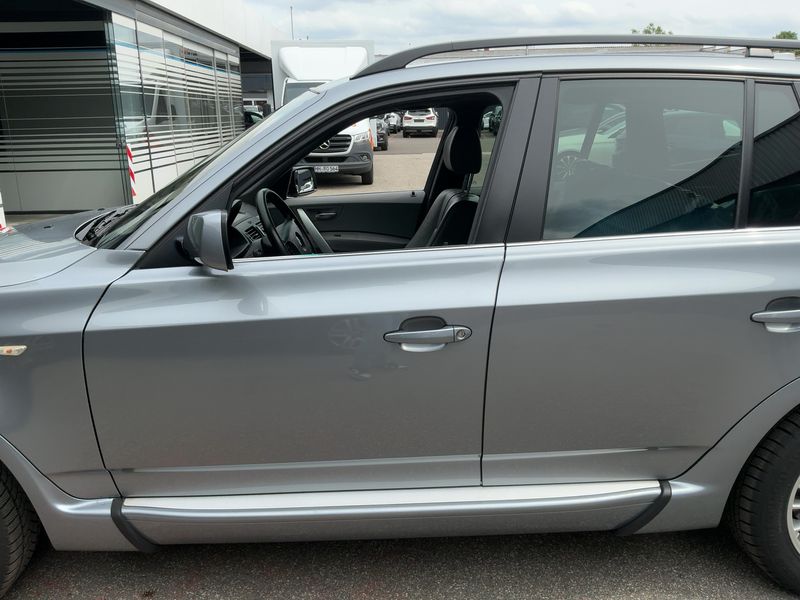 BMW X3 3.0i — zdjęcie 4