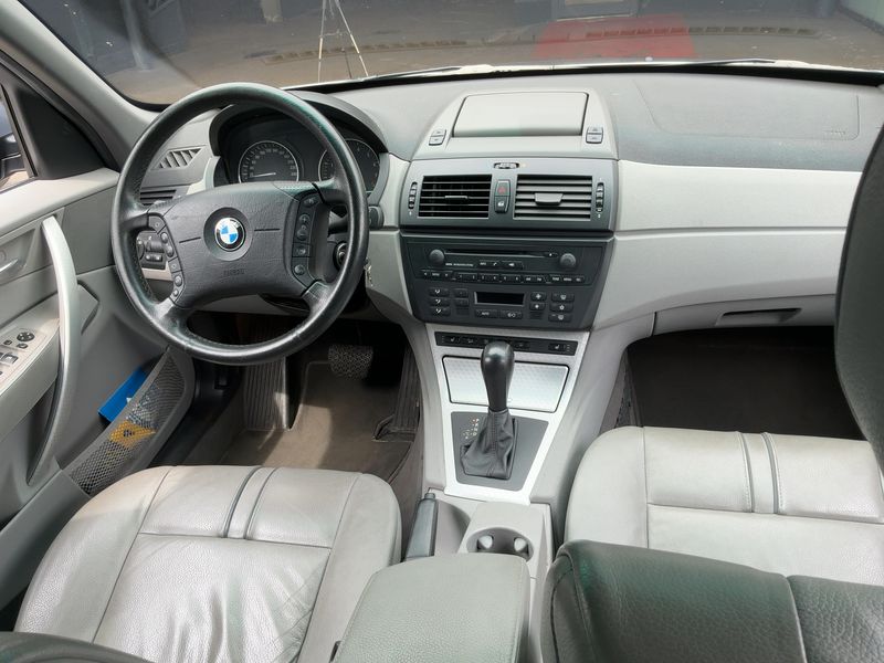 BMW X3 3.0i — zdjęcie 12