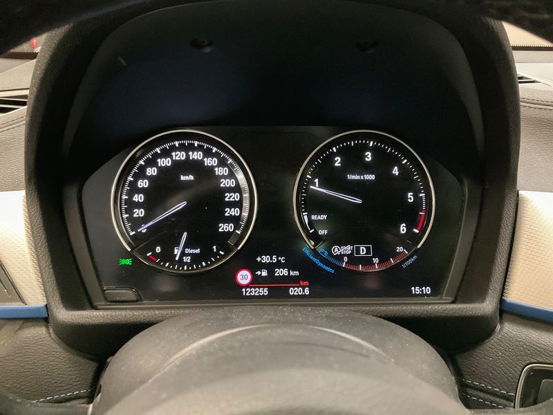 BMW X2 sDrive 18d M Sport — zdjęcie 13