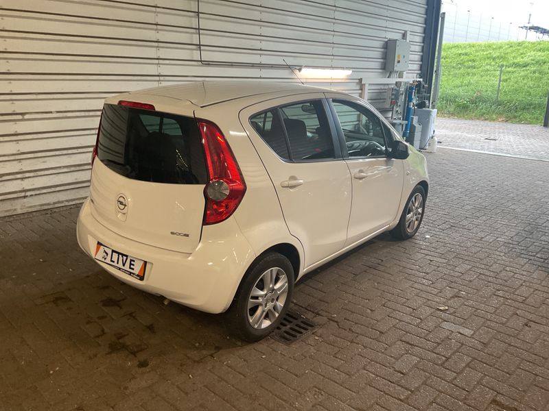 Opel Agila 1.0 Edition — zdjęcie 2