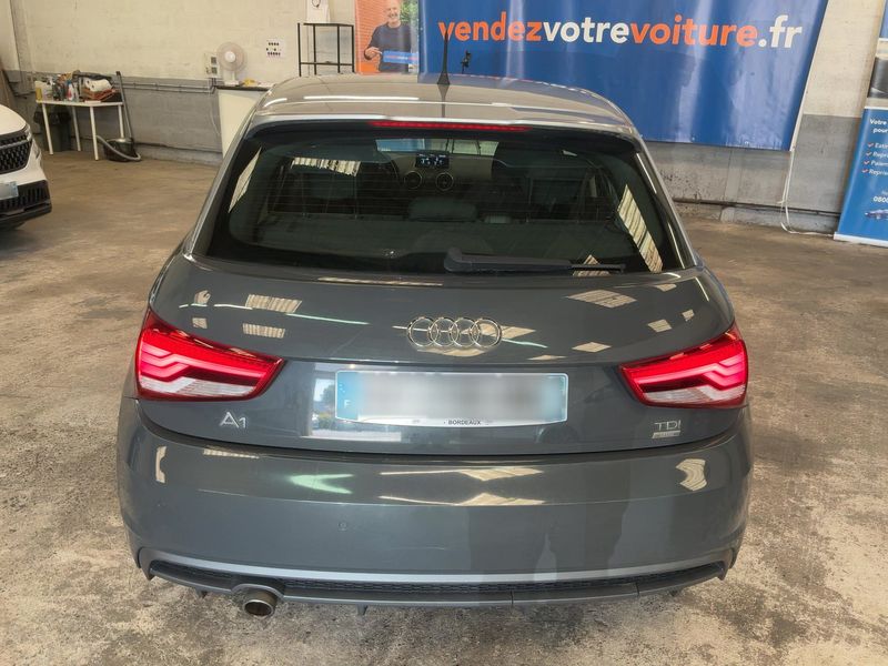 Audi A1 Sportback 1.4 TDI Ambiente — zdjęcie 5