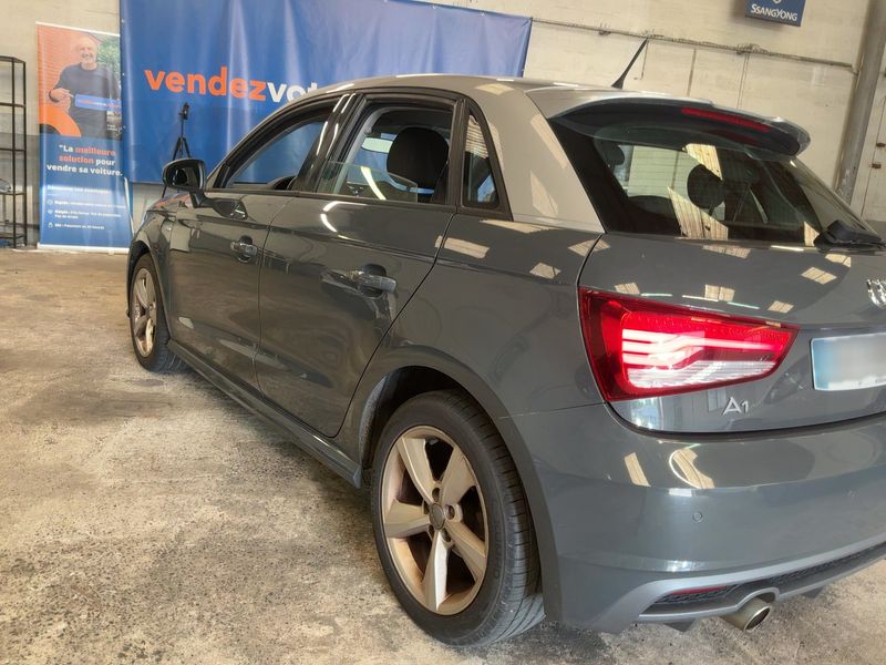 Audi A1 Sportback 1.4 TDI Ambiente — zdjęcie 3