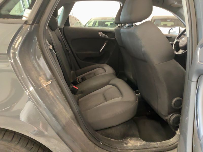 Audi A1 Sportback 1.4 TDI Ambiente — zdjęcie 14
