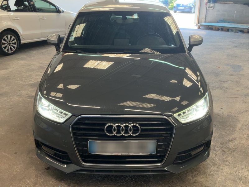 Audi A1 Sportback 1.4 TDI Ambiente — zdjęcie 9