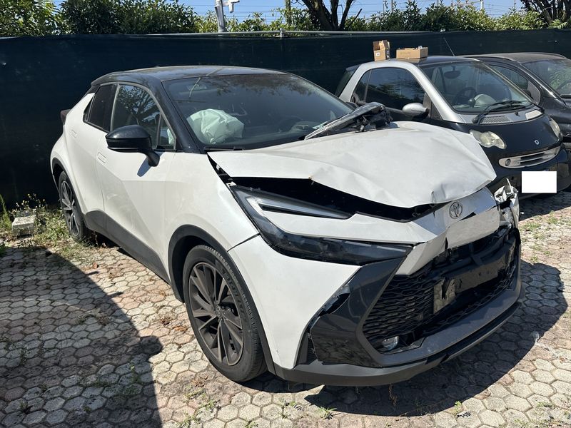 Toyota C-HR 1.8 Hybrid Lounge — zdjęcie 6