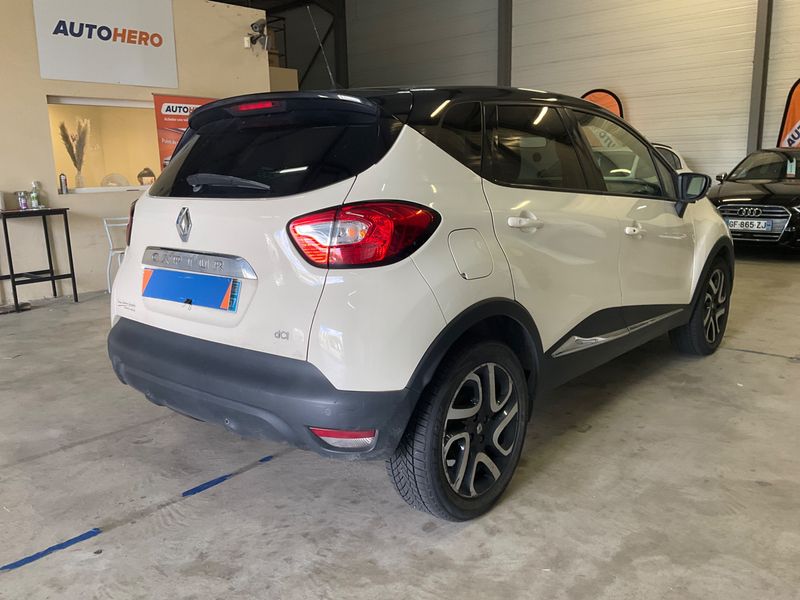 Renault Captur 1.5 dCi Energy Intens — zdjęcie 2