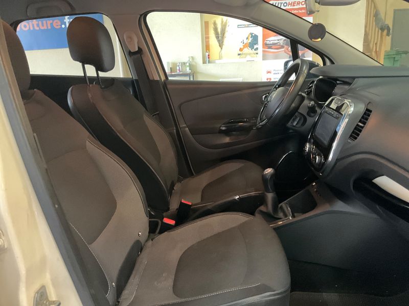Renault Captur 1.5 dCi Energy Intens — zdjęcie 3