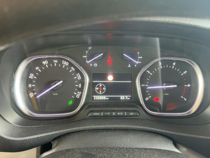 Citroen Jumpy 2.0 Blue-HDi Feel XL 2019 – снимка 18