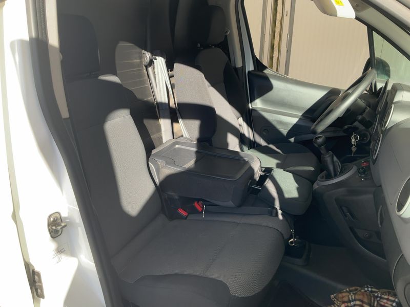 Peugeot Partner 1.6 Blue-HDi L2 Komfort Plus 2018 – снимка 16