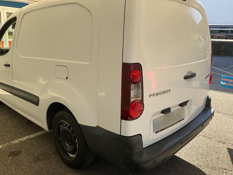 Peugeot Partner 1.6 Blue-HDi L2 Komfort Plus 2018 – снимка 27