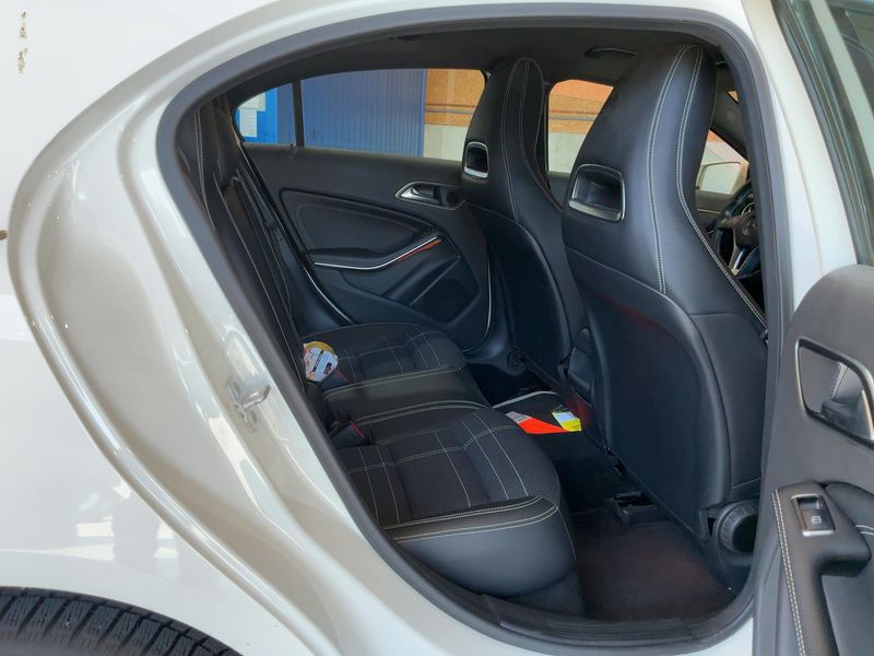 Mercedes-Benz A-Klasse A 200 BlueEfficiency Urban 2013 – снимка 20