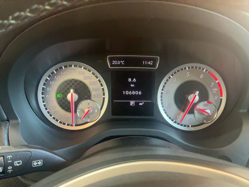Mercedes-Benz A-Klasse A 200 BlueEfficiency Urban 2013 – снимка 19