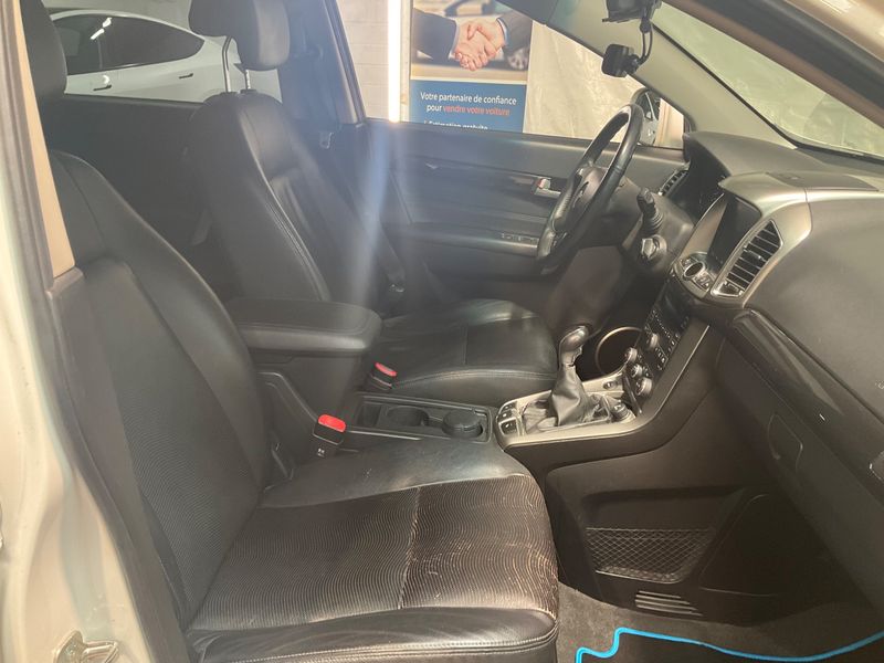 Chevrolet Captiva 2.2 Diesel D LTZ 4WD — zdjęcie 3