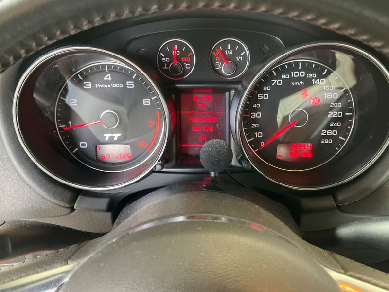 Audi TT 2.0 TFSI Coupe — zdjęcie 13