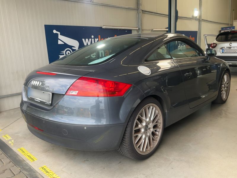Audi TT 2.0 TFSI Coupe — zdjęcie 6