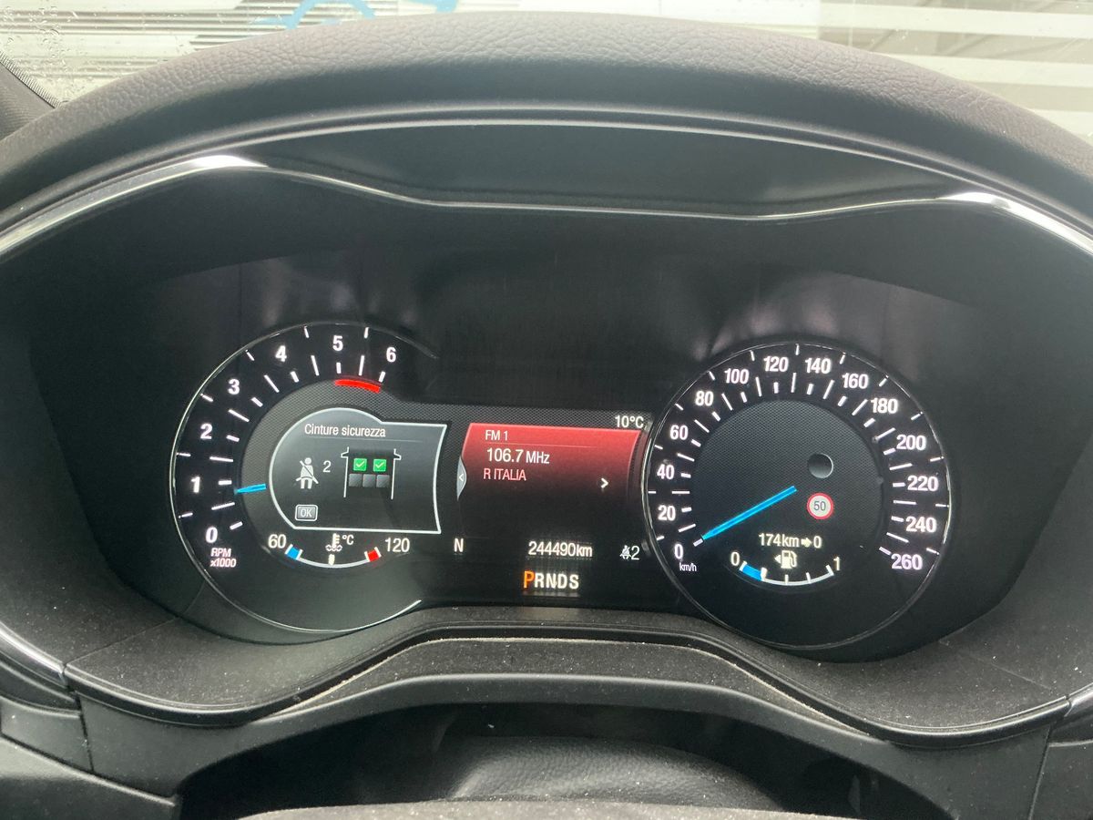 Ford Mondeo 2019 — photo 20