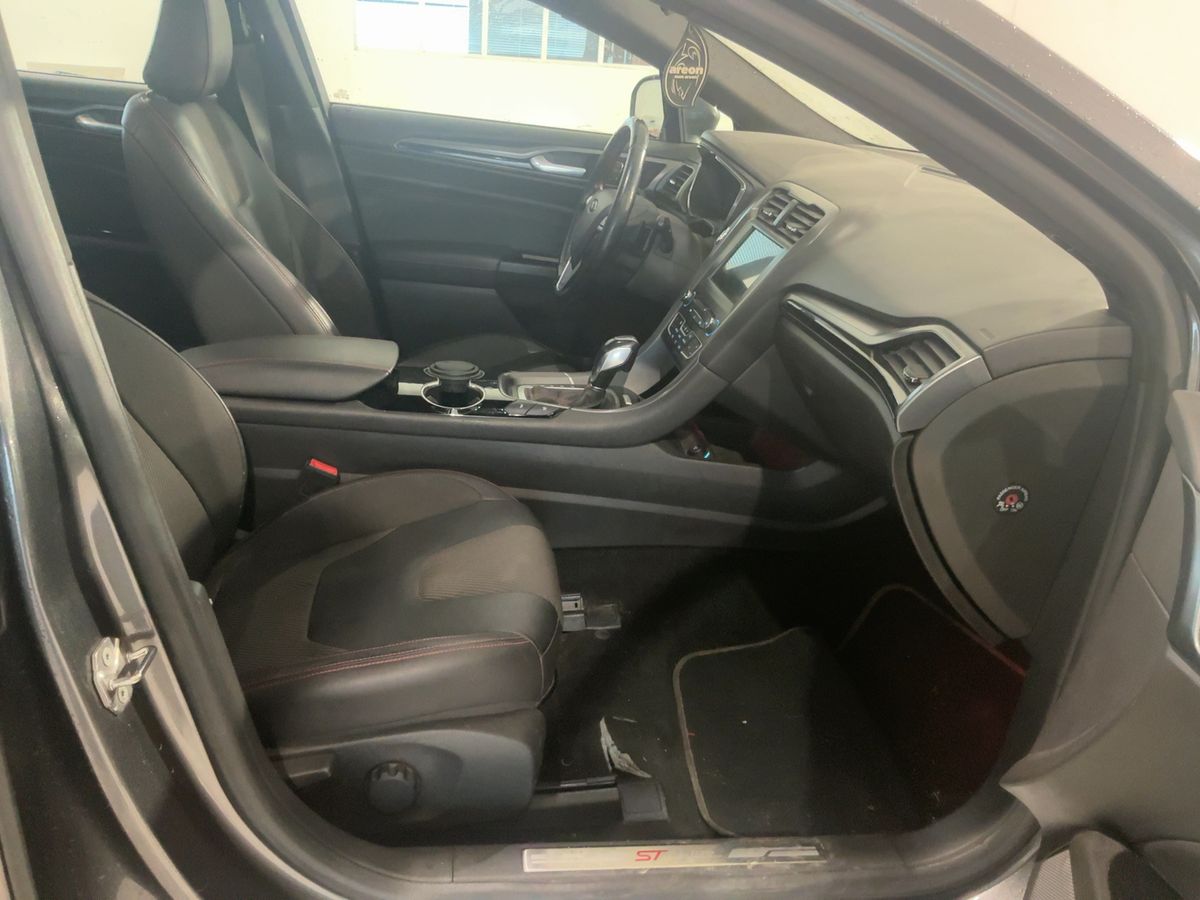 Ford Mondeo 2019 — photo 18