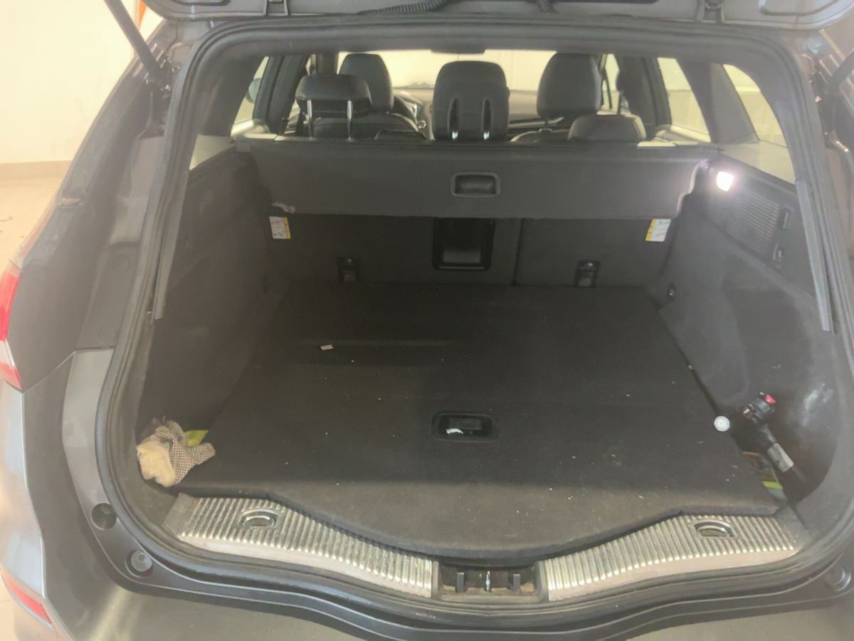 Ford Mondeo 2019 — photo 17