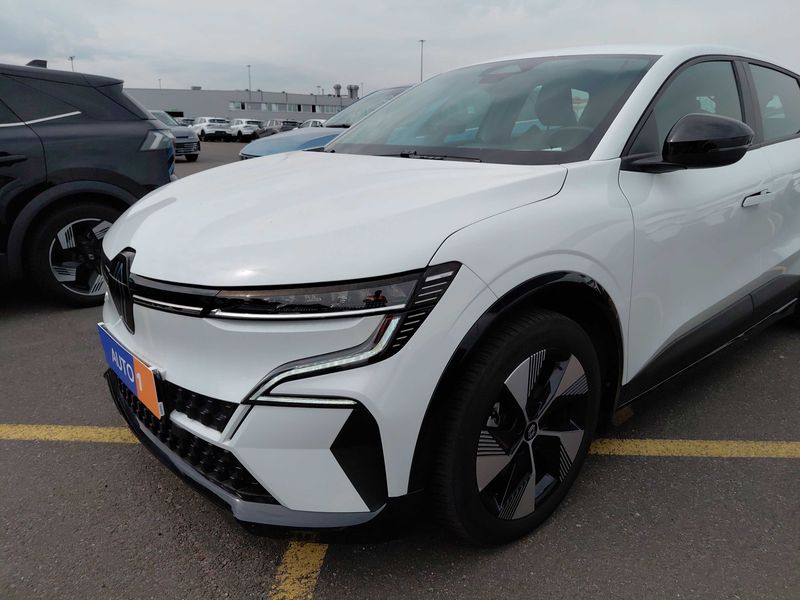Renault Megane E-Tech electric drive 96 kW Equilibre — zdjęcie 2