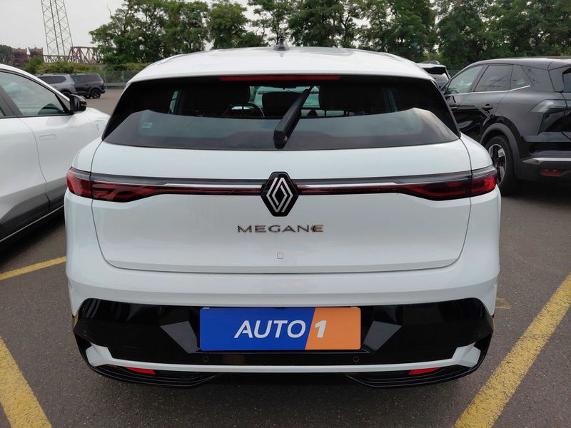 Renault Megane E-Tech electric drive 96 kW Equilibre — zdjęcie 4