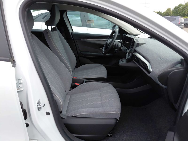 Renault Megane E-Tech electric drive 96 kW Equilibre — zdjęcie 10