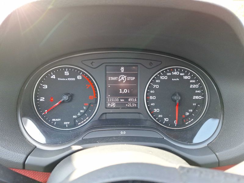 Audi Q2 1.0 TFSI ultra Sport — zdjęcie 12