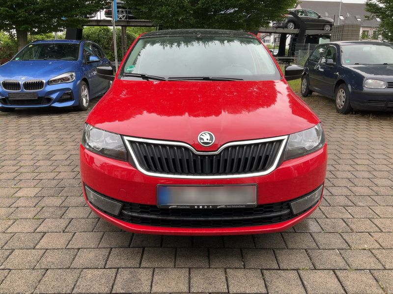 Skoda Rapid Spaceback 1.6 TDI EmotionPlus — zdjęcie 9