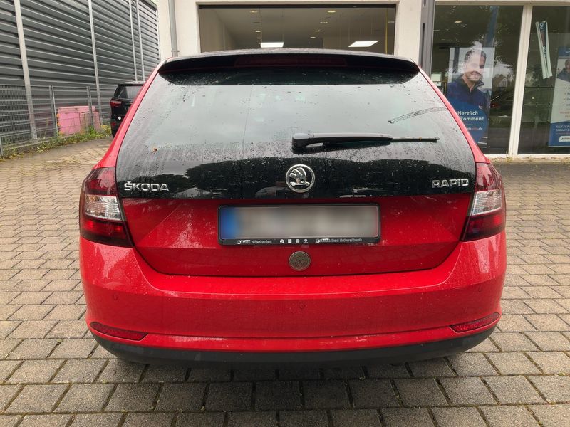 Skoda Rapid Spaceback 1.6 TDI EmotionPlus — zdjęcie 5