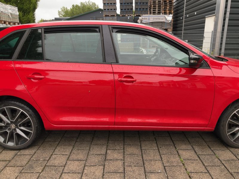Skoda Rapid Spaceback 1.6 TDI EmotionPlus — zdjęcie 7