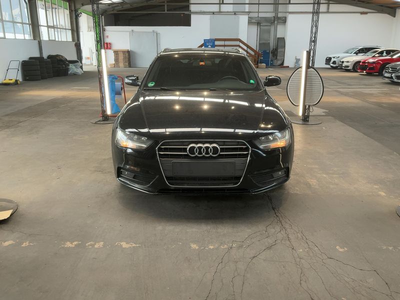 Audi A4 2.0 TDI S line Sportpaket plus 2012 – снимка 14